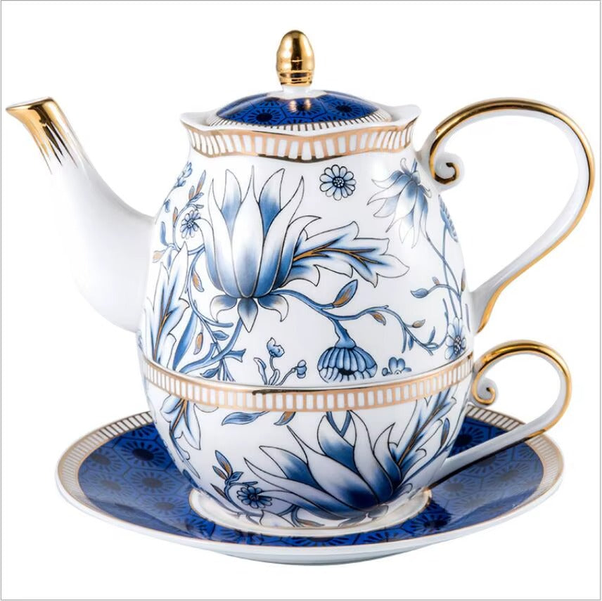 Classic Porcelain Tea For One Set – 11.8 Fl Oz Teapot, Cup & Saucer Jacqueline van Hoef