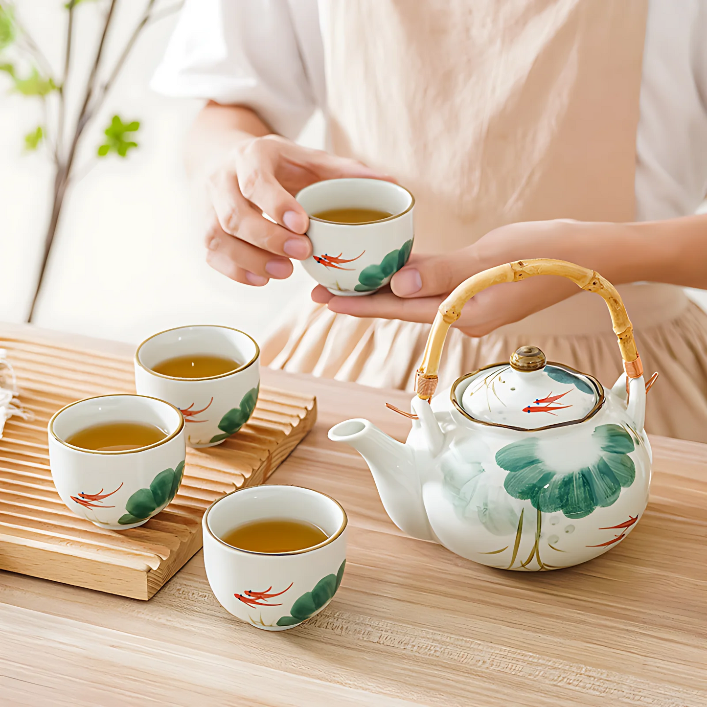 Vintage Japanese Porcelain Tea Set – Lotus & Koi – 5-piece Set With Bamboo Handle Jacqueline van Hoef