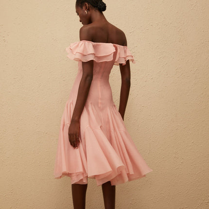 Ivanka Pink Midi Dress Off-the-Shoulder Ruffled Godet Design Sleeveless Waistline Puff Skirt Rear Zip Fastening Terylene Fiber