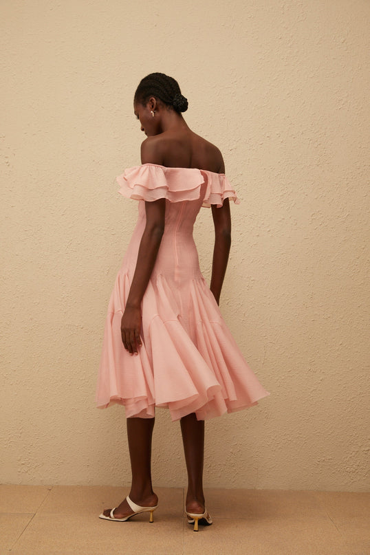 Ivanka Pink Midi Dress Off-the-Shoulder Ruffled Godet Design Sleeveless Waistline Puff Skirt Rear Zip Fastening Terylene Fiber
