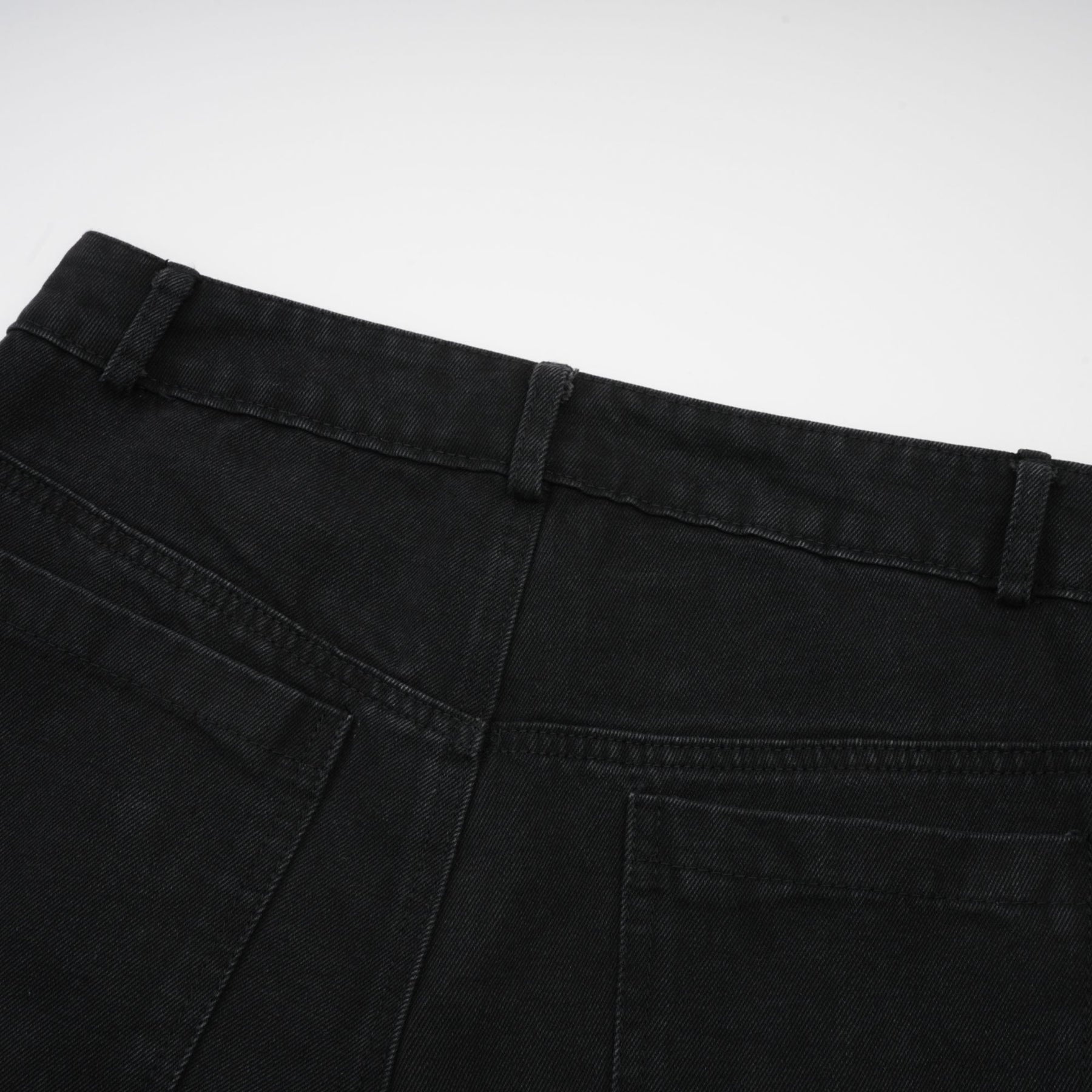 Janelle buttoned straightleg jeans