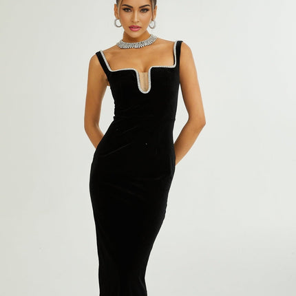 Madisyn Black Crystal Embellished U-Neckline Midi Dress 100% Polyester Spaghetti Straps Size M Model 5'10 Zip Fastening
