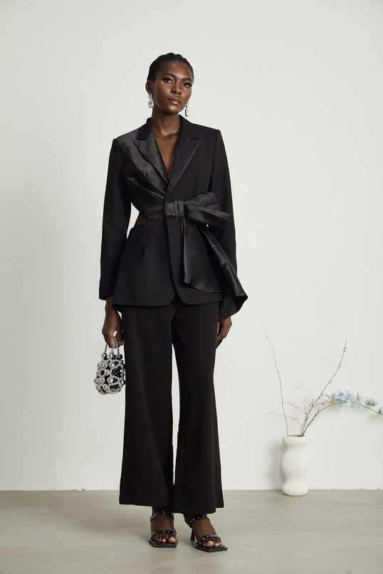 Mariangela Black Oversize Bow Tie Blazer with Peak Lapels and Cut-Out Design