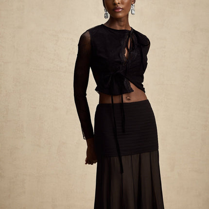 Mariolina Black Lace Trimmed Embossed Cropped Top with Round Neck and Long Sleeves