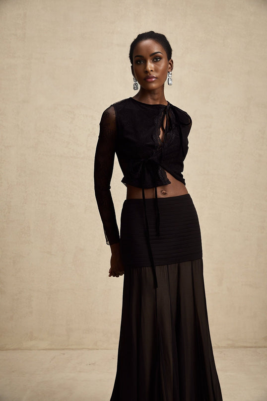 Mariolina Black Lace Trimmed Embossed Cropped Top with Round Neck and Long Sleeves