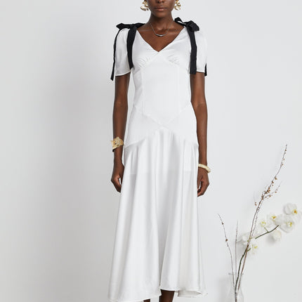 Mary White and Black Maxi Dress with V-Neck and Puff Sleeves in 100% Polyester Fiber