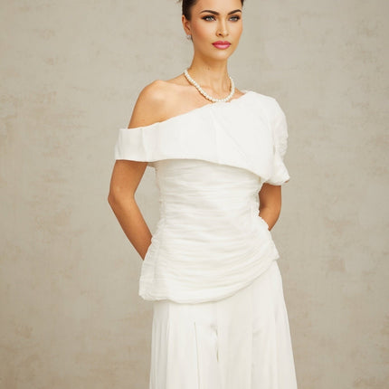 Mary White One-Shoulder Top and Culotte Trousers Set in Terylene Fiber