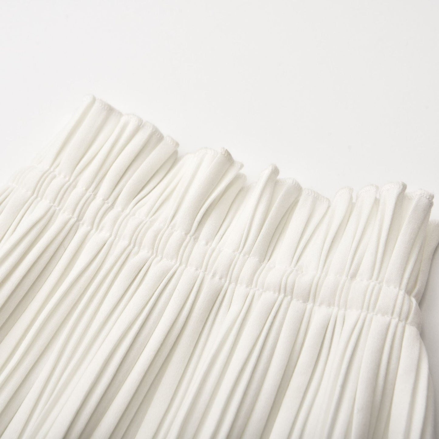 Milicent slitte drawstring pleated maxi skirt