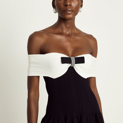 Miracle Mini Dress Black White Off-Shoulder Crystal Bow Thigh-Length Contrasting Colors Shimmering Crystal Embellishments Knitted Construction Model Size M Viscose Terylene Nylon Elastane Special Occasion