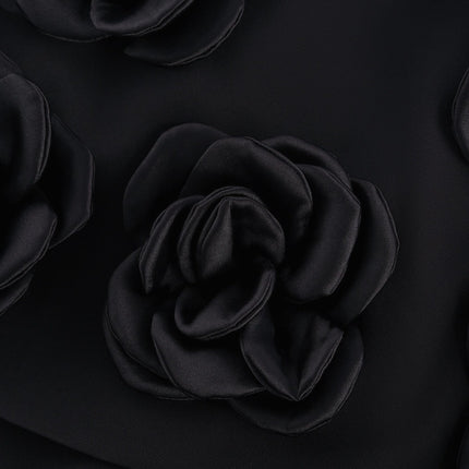 Nalini Black 3D Floral Appliqué Thigh-length Shorts