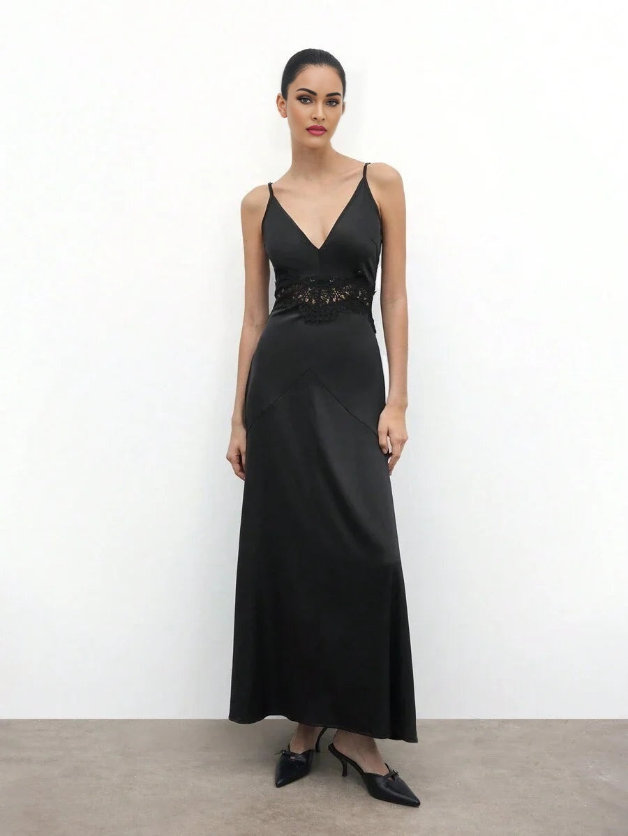 New AutumnWinter Black Woven Satin Lace Panel Sleeveless Spaghetti Strap Urban Chic Elegant Casual