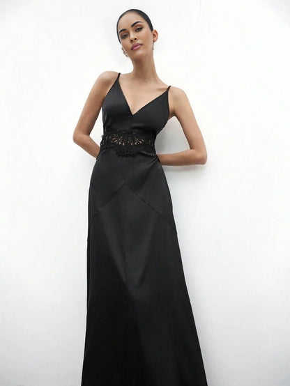 New AutumnWinter Black Woven Satin Lace Panel Sleeveless Spaghetti Strap Urban Chic Elegant Casual