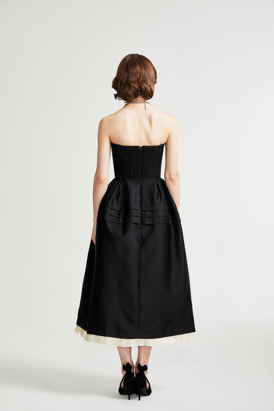 Nicole Black and White Bow Detail Midi Dress in 70% Terylene and 30% Cotton