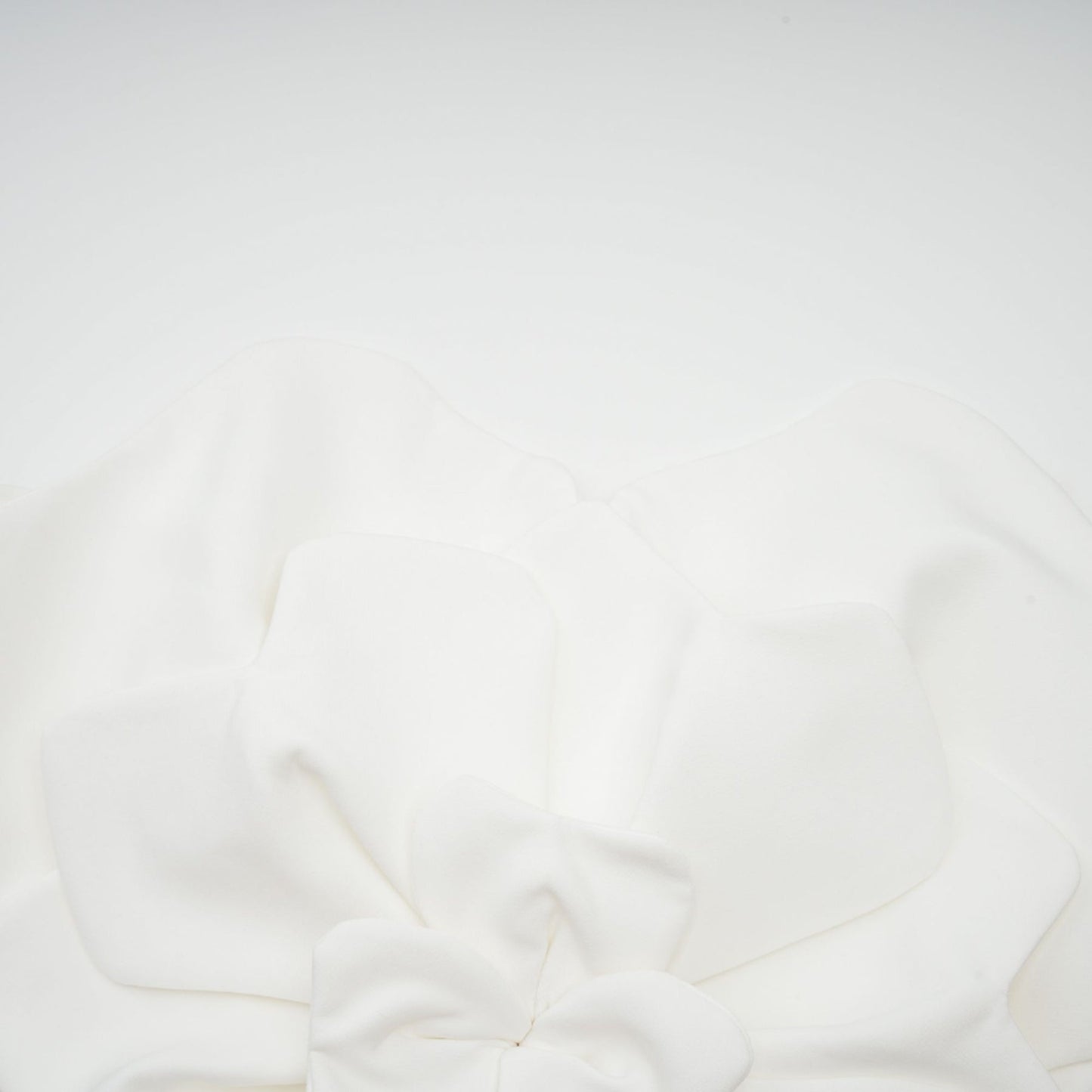 Pénélope white floral offshoulder top
