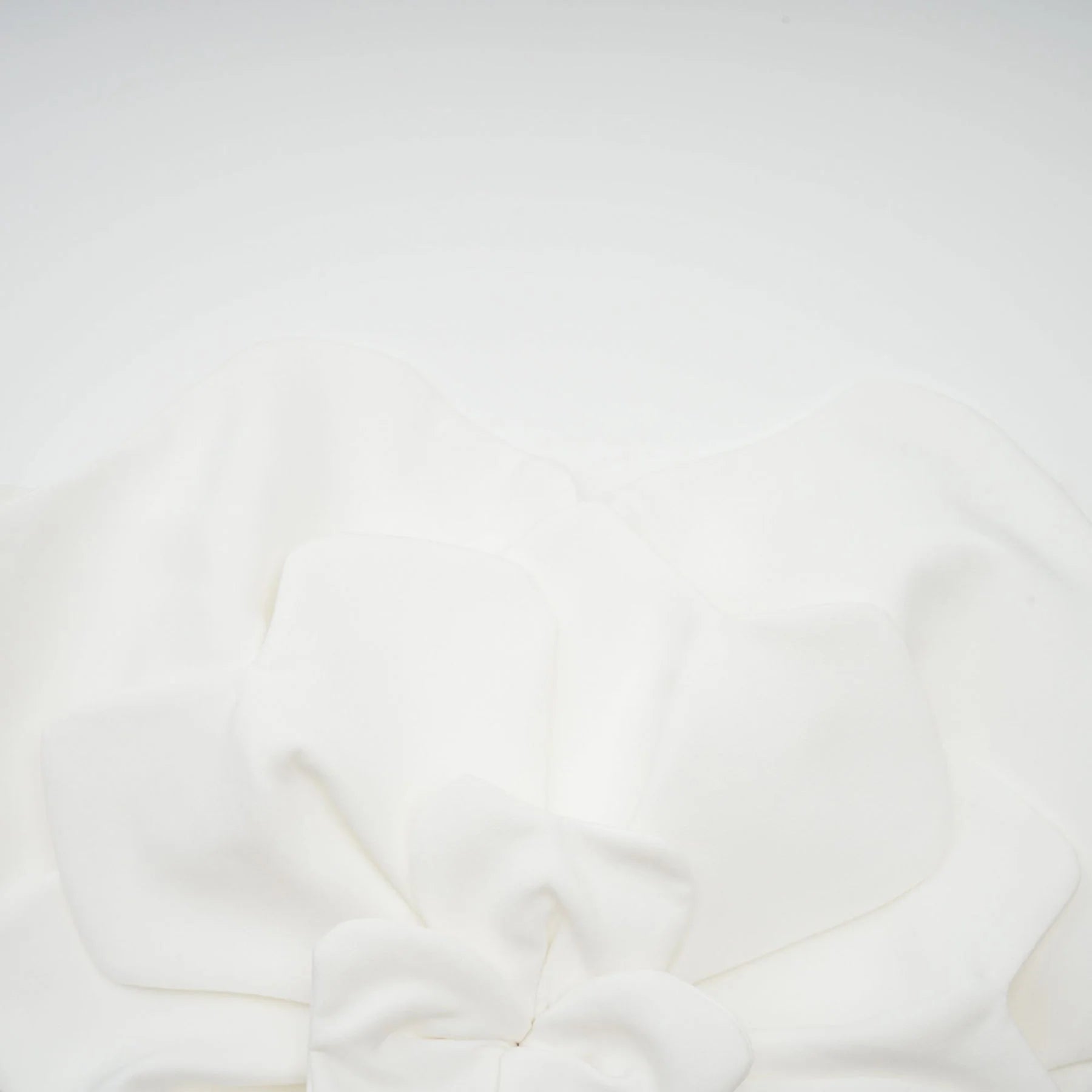 Pénélope white floral offshoulder top
