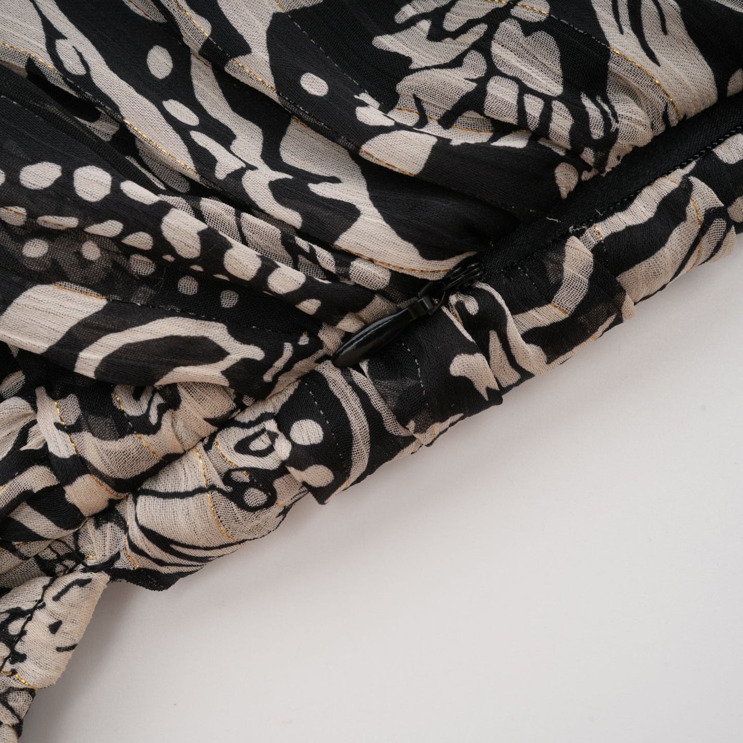 Perrine patternprint Vneck mini dress