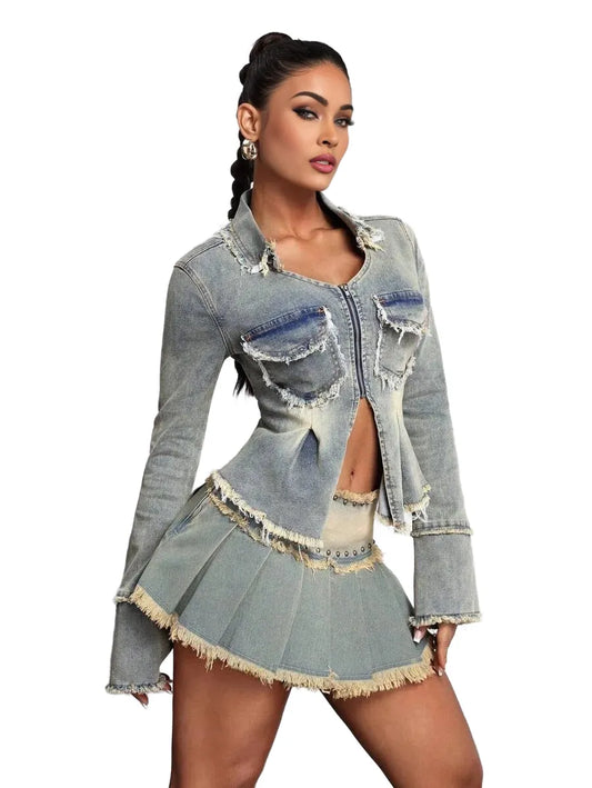 PETITE Womens Long Sleeve Zip Up Denim Jacket With Pockets And Raw Edges
