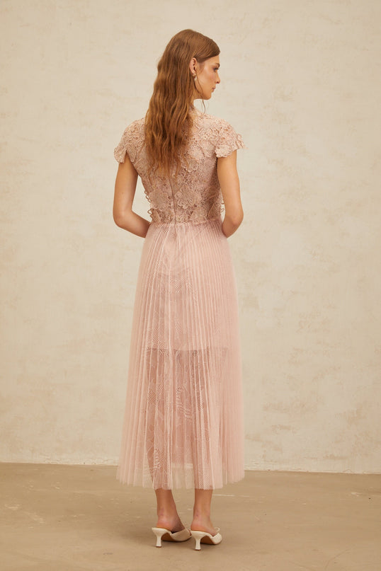 Pink tulle midi dress with floral embroidery and metallic threading