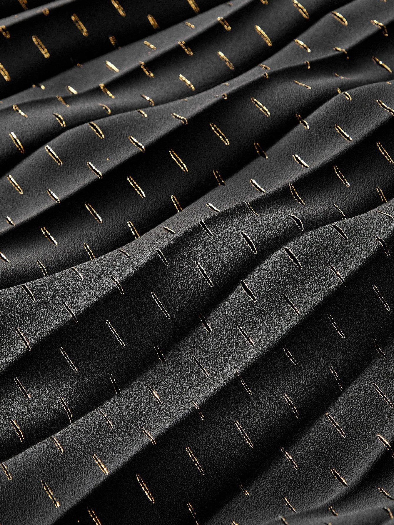 PREMIUM ALLOVER PRINT PLEATED BELTED DRESS