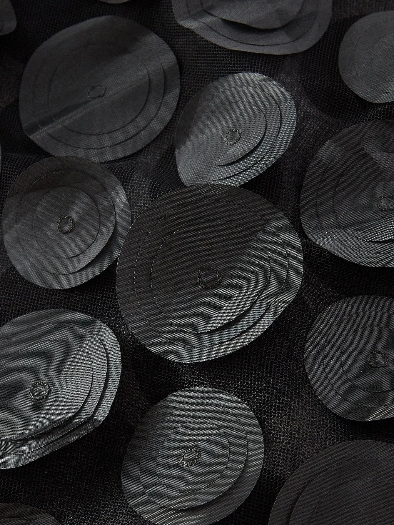 PREMIUM APPLIQUES MESH PANEL HEM CHAIN WAIST TUBE COCKTAIL DRESS