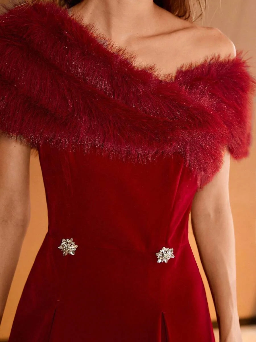 PREMIUM ASYMMETRICAL SHOULDER FAUX FUR COLLAR WAIST RHINESTONE BUCKLE DECOR VELVET SHORT DRESS