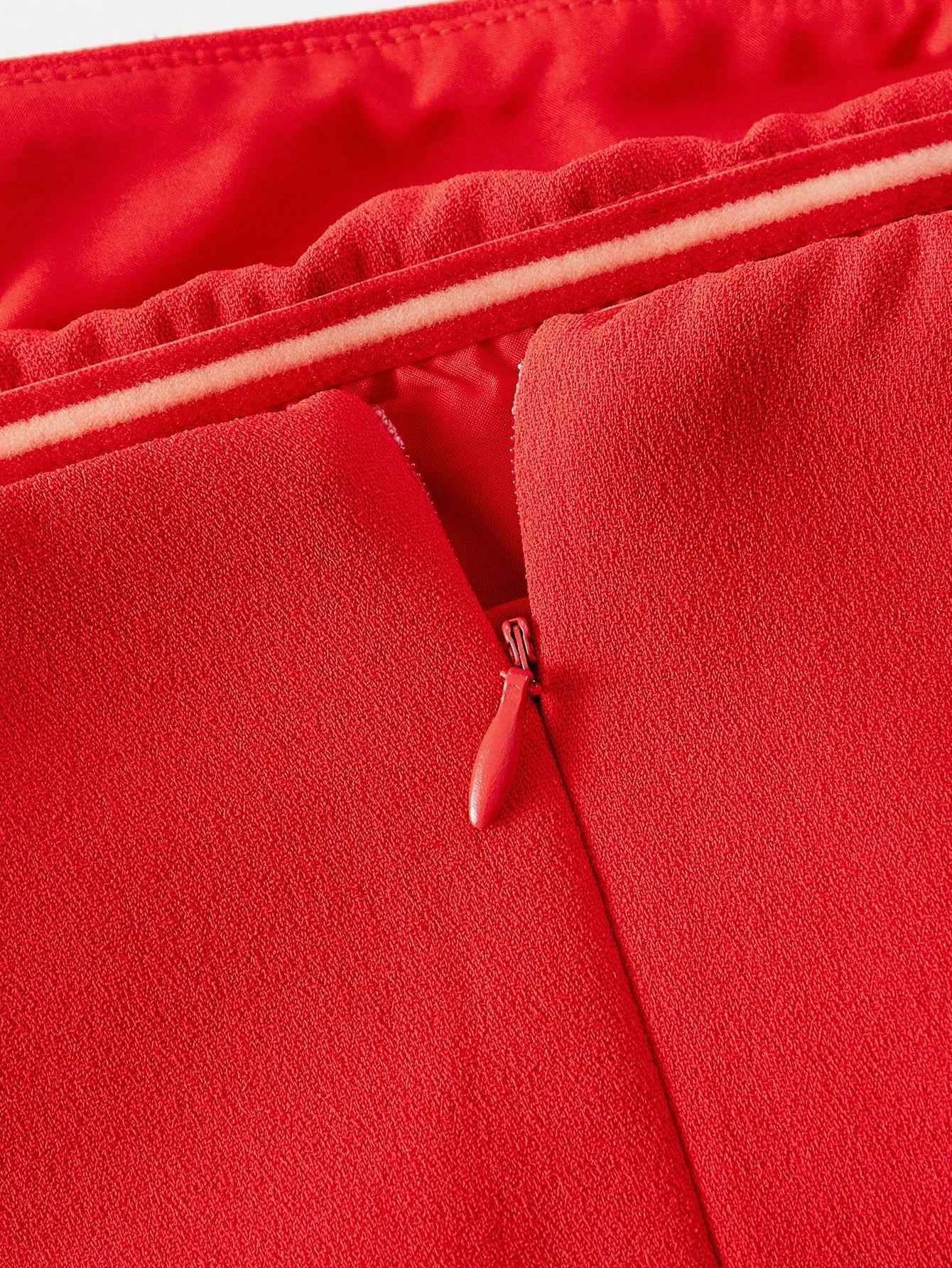 PREMIUM BOW DECOR SOLID FASHIONABLE TUBE DRESS