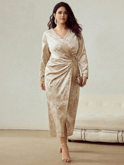PREMIUM CHRISTMAS PLUS SIZE WOMEN VELVET STRUCTURED DESIGN MIDLENGTH DRESS