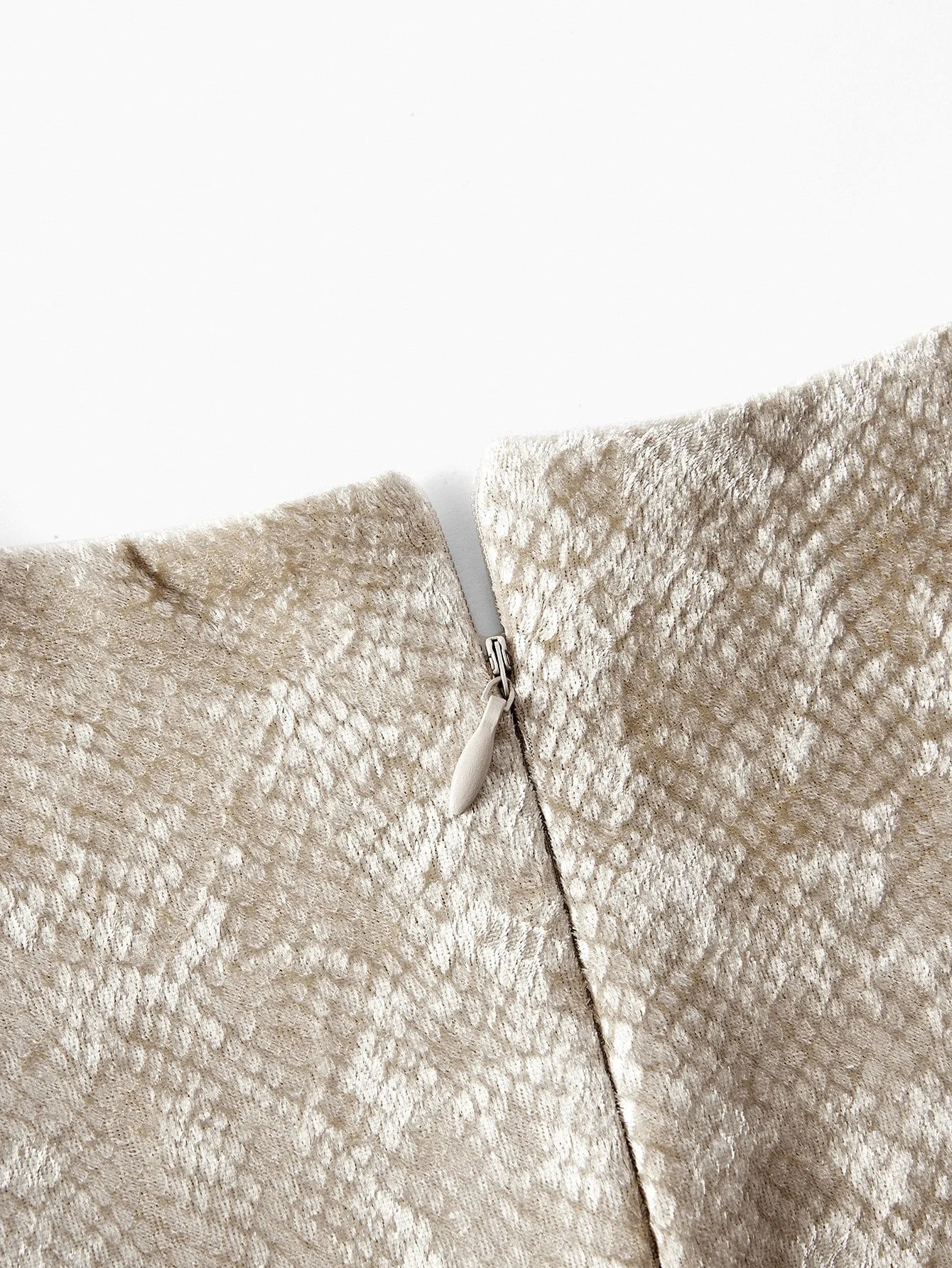 PREMIUM CHRISTMAS PLUS SIZE WOMEN VELVET STRUCTURED DESIGN MIDLENGTH DRESS