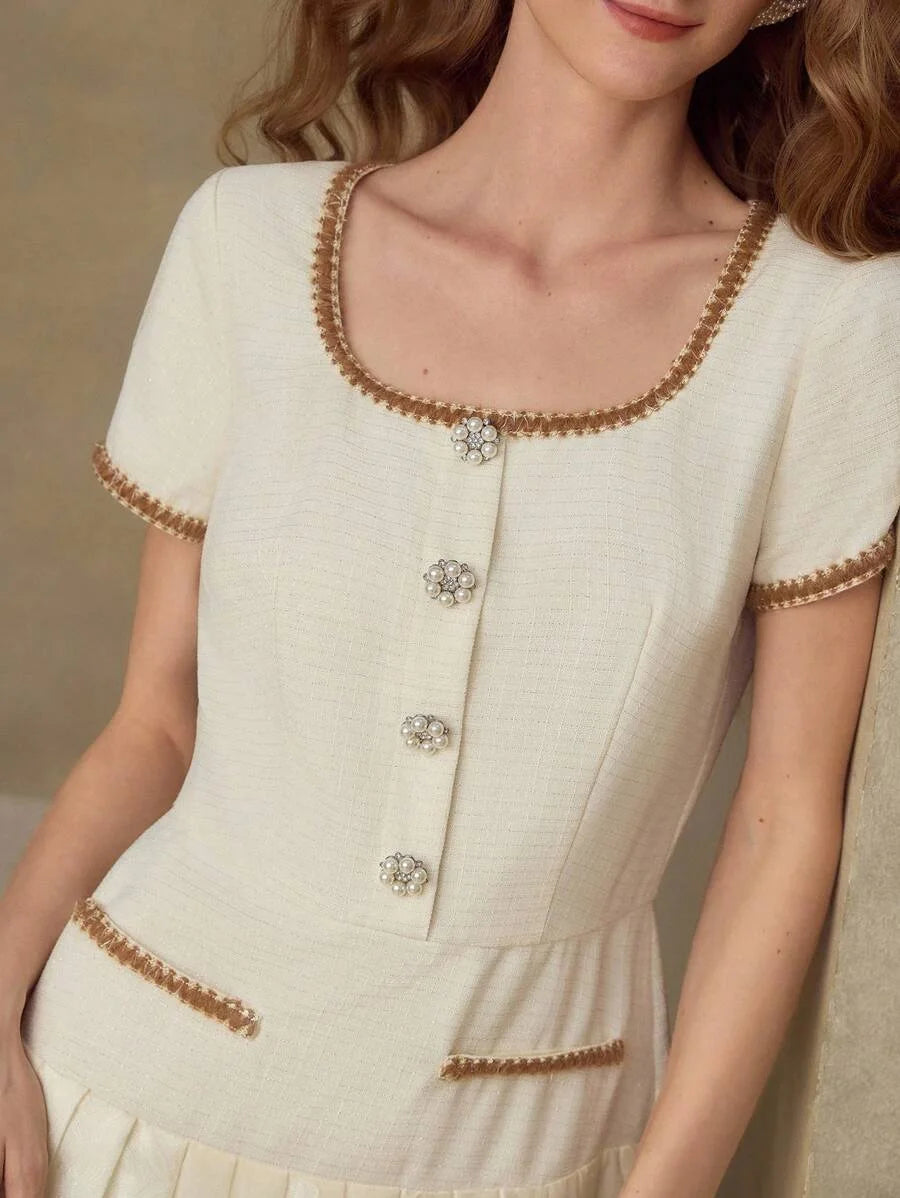 PREMIUM CONTRAST BINDING PLEATED HEM DRESS