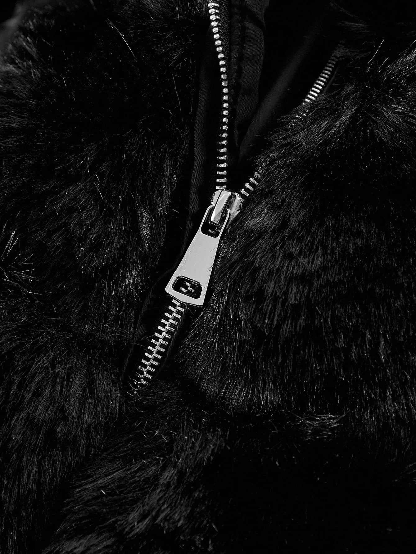 PREMIUM CONTRAST FAUX FUR HOODED WINTER COAT