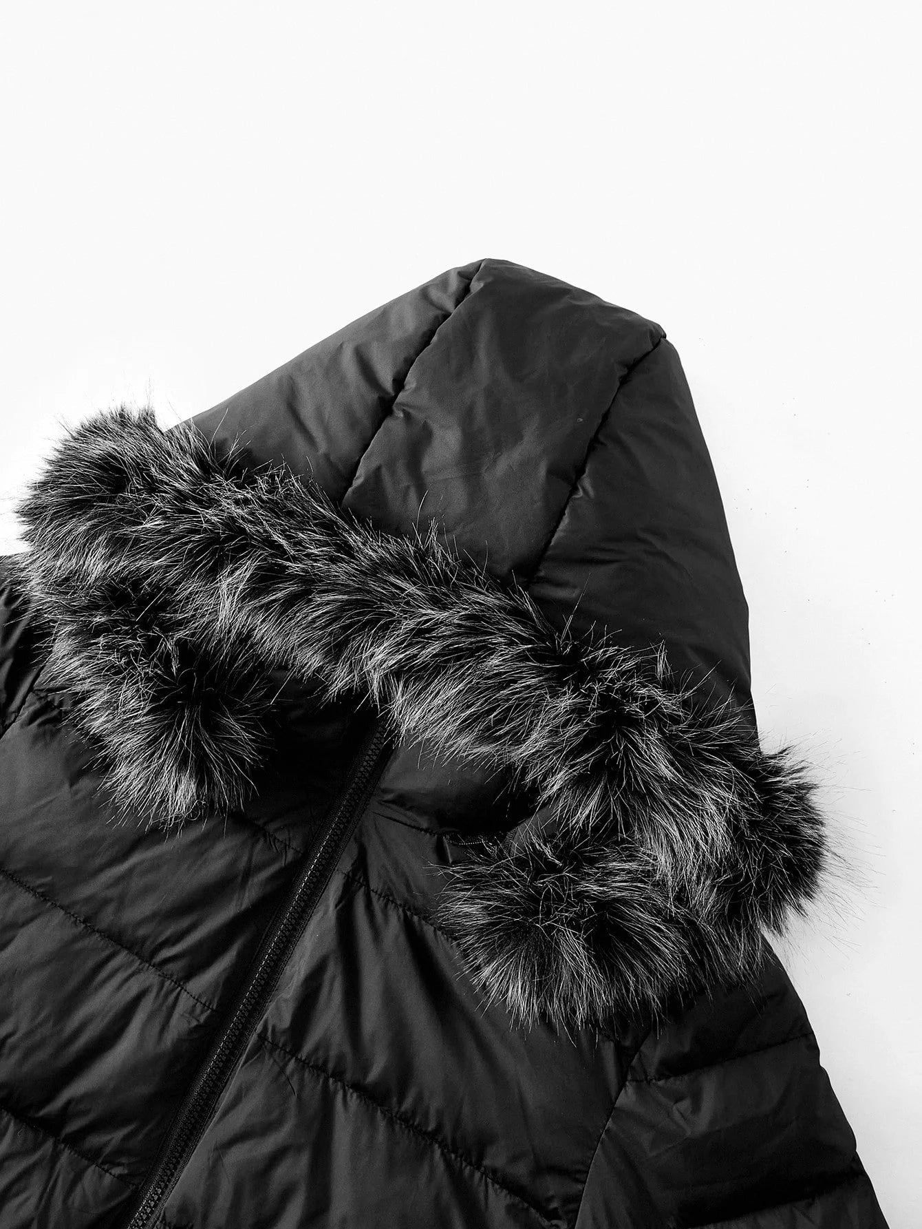 PREMIUM CONTRAST FAUX FUR ZIPPER HOODED WINTER COAT