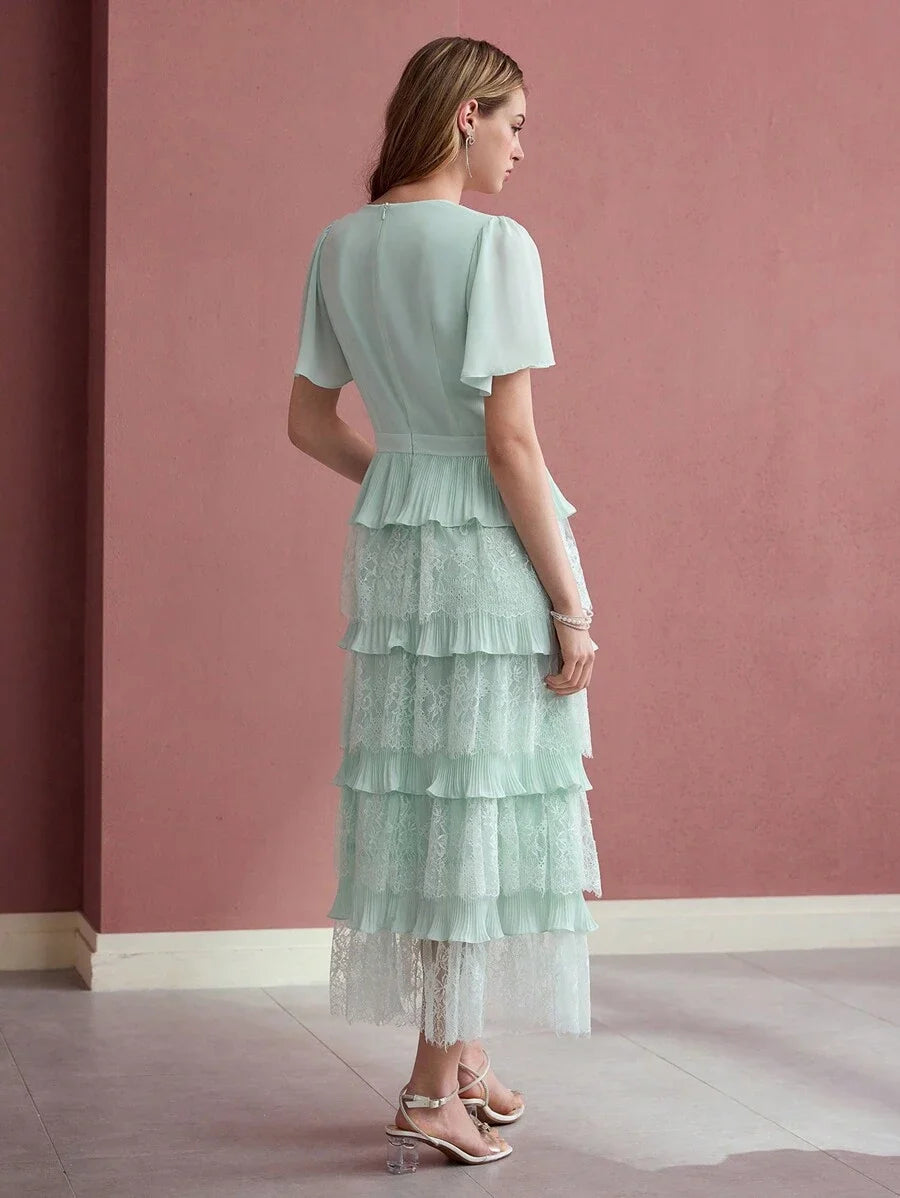 PREMIUM CONTRAST LACE LAYERED RUFFLE HEM DRESS