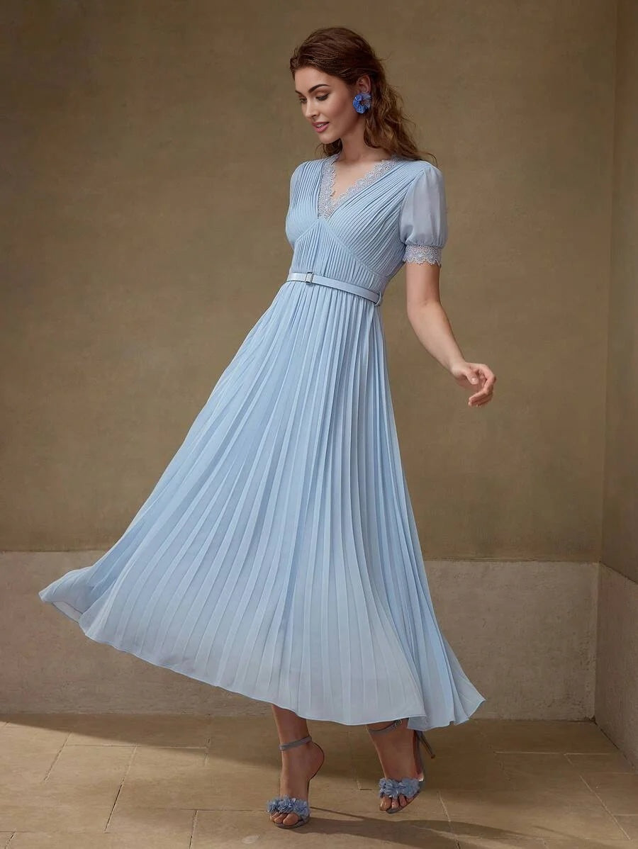 PREMIUM CONTRAST LACE PLEATED DRESS