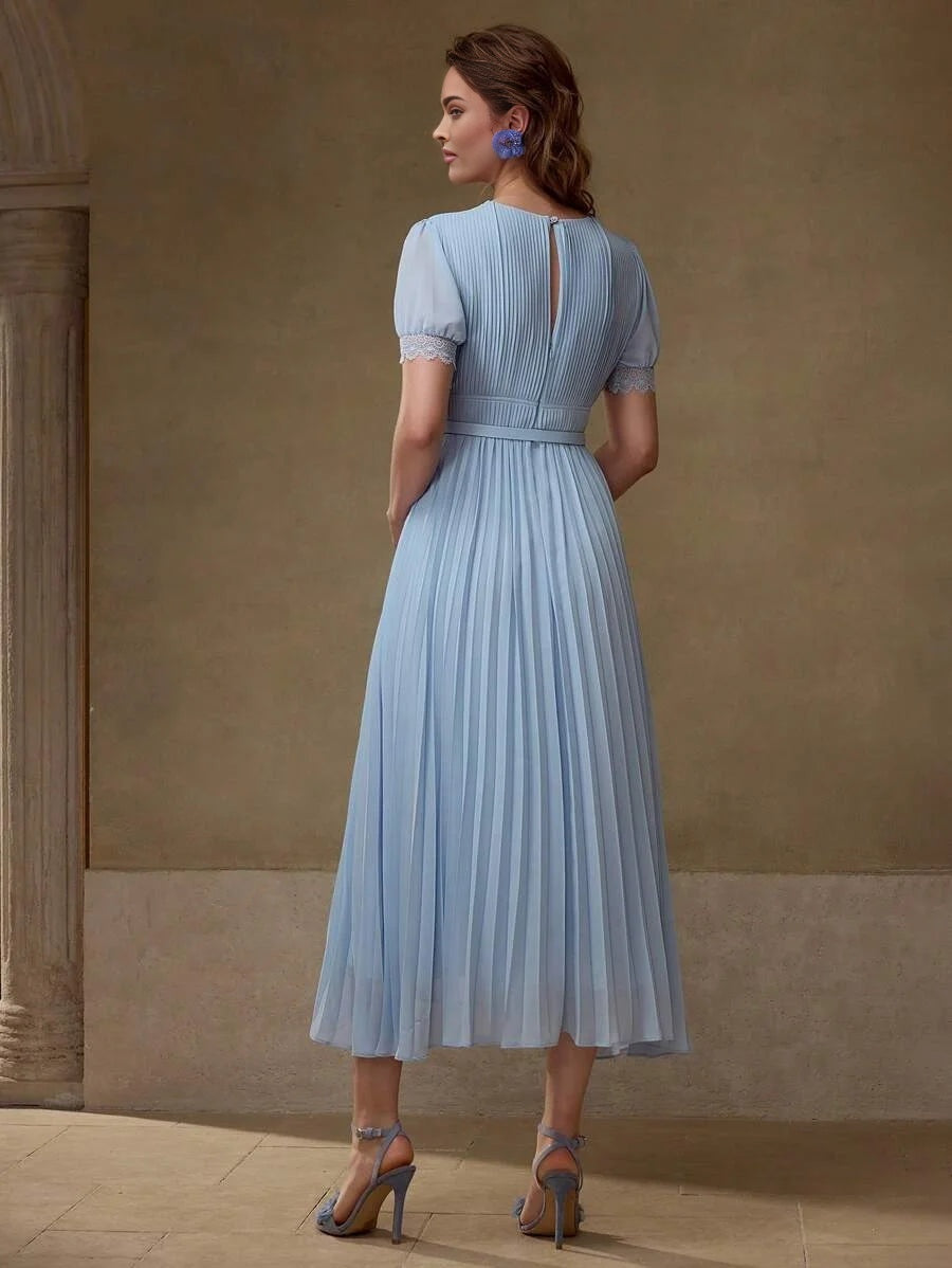 PREMIUM CONTRAST LACE PLEATED DRESS