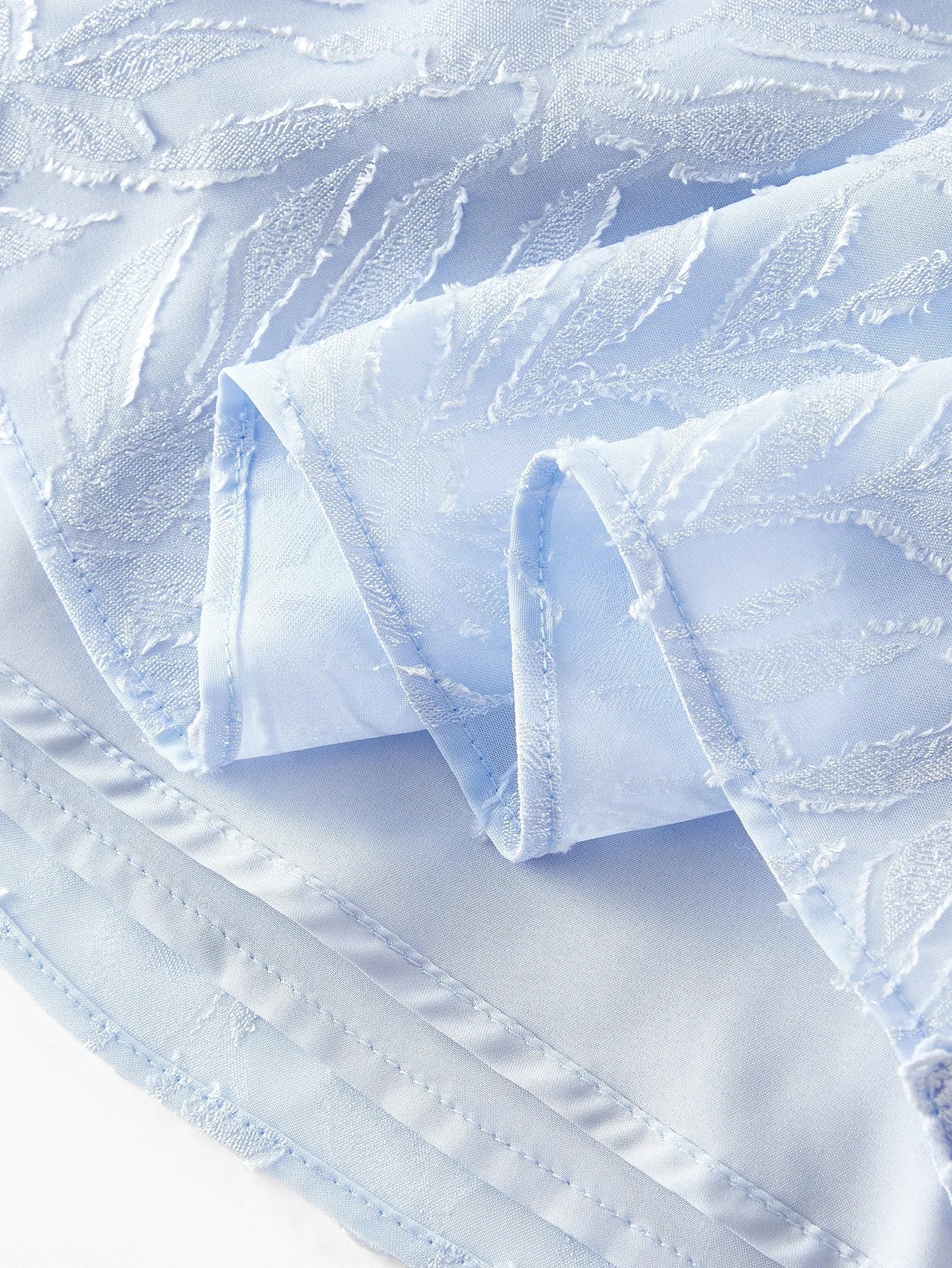 PREMIUM CONTRAST LACE RUFFLE HEM DRESS