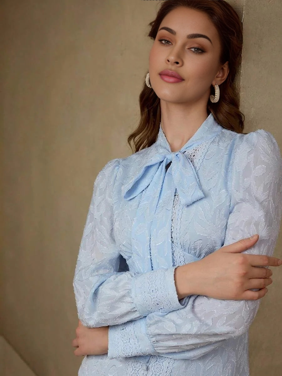 PREMIUM CONTRAST LACE RUFFLE HEM DRESS