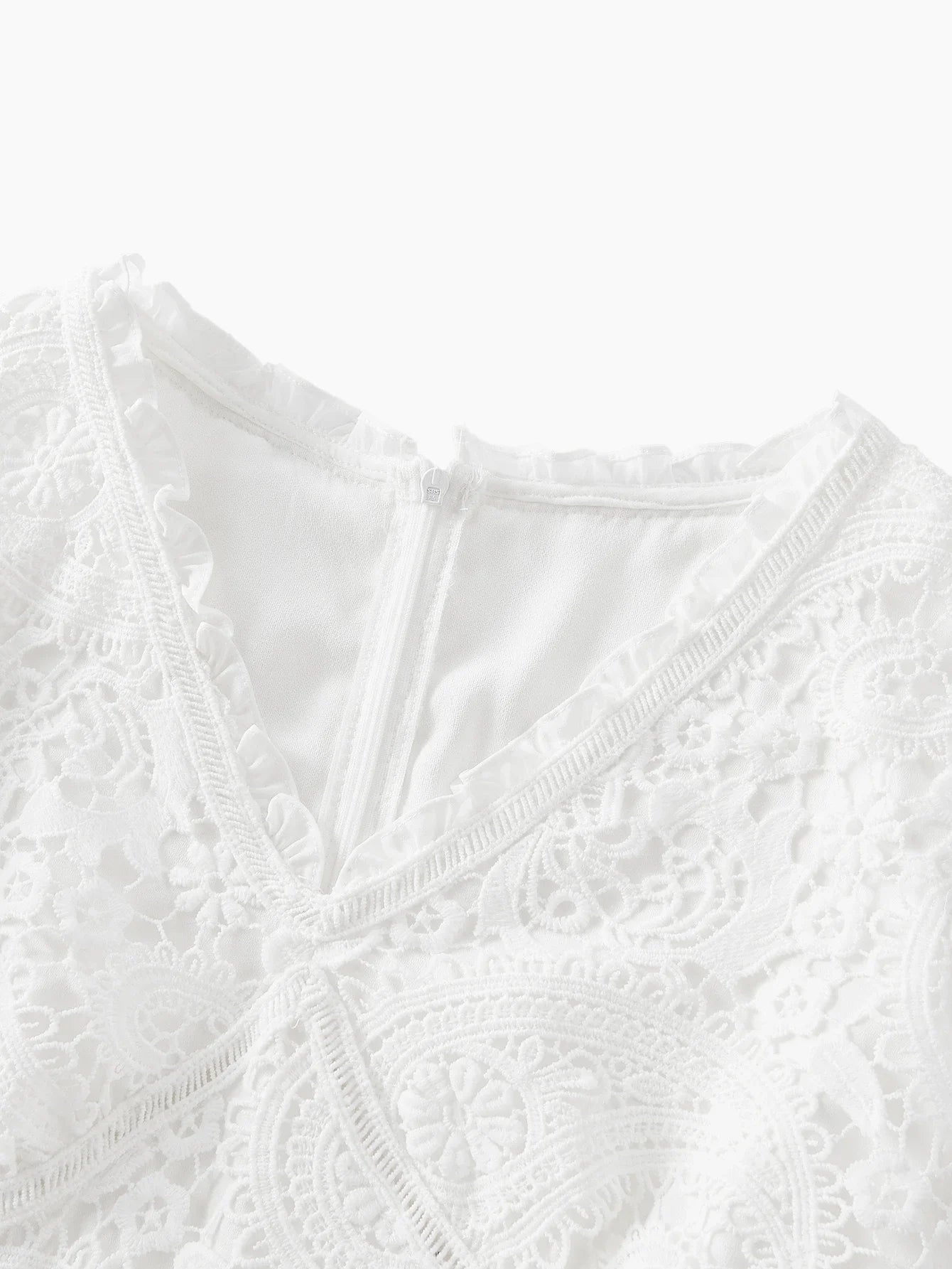 PREMIUM CONTRAST LACE RUFFLE HEM DRESS