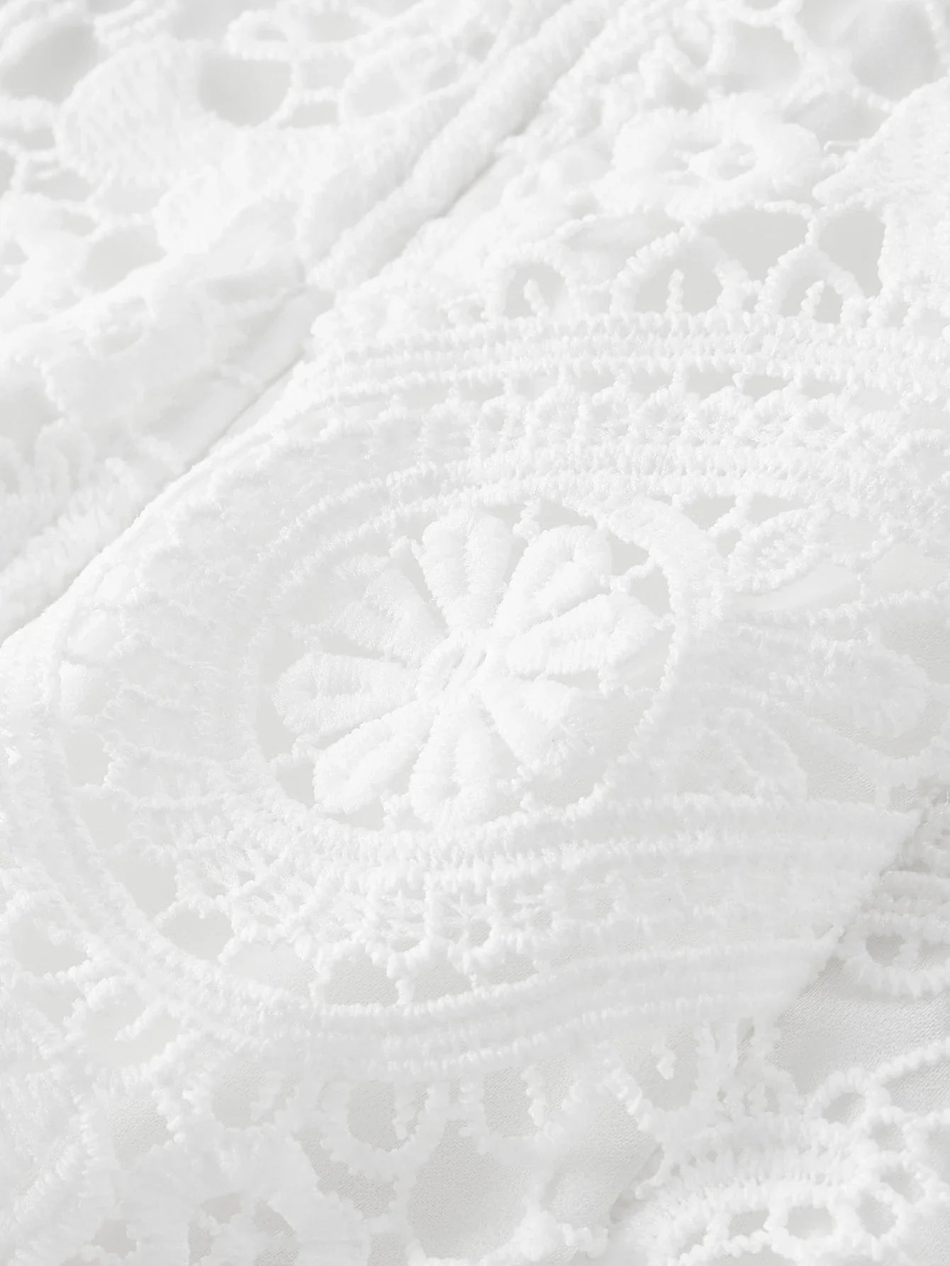 PREMIUM CONTRAST LACE RUFFLE HEM DRESS