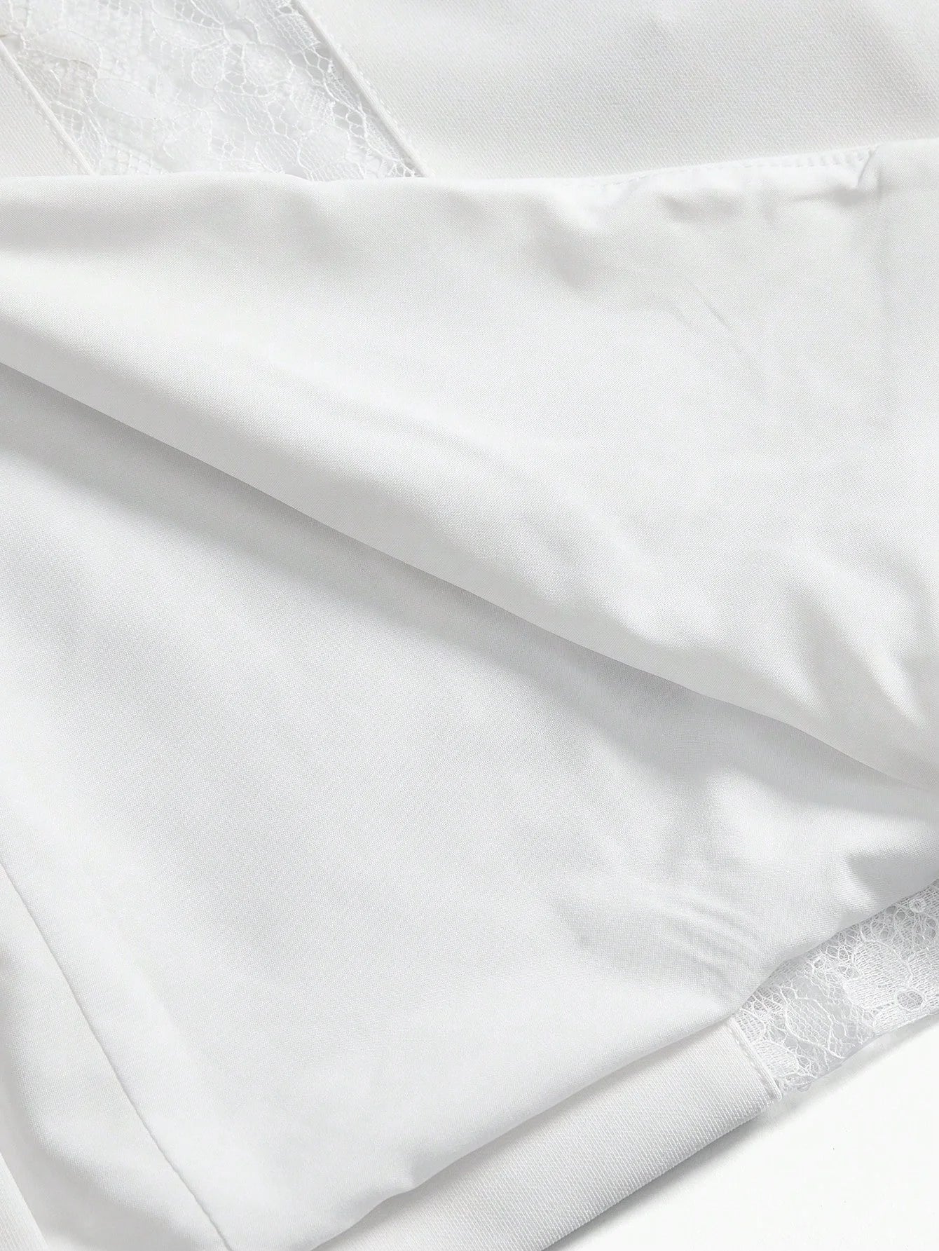 PREMIUM CONTRAST LACE SPLIT HEM DRESS