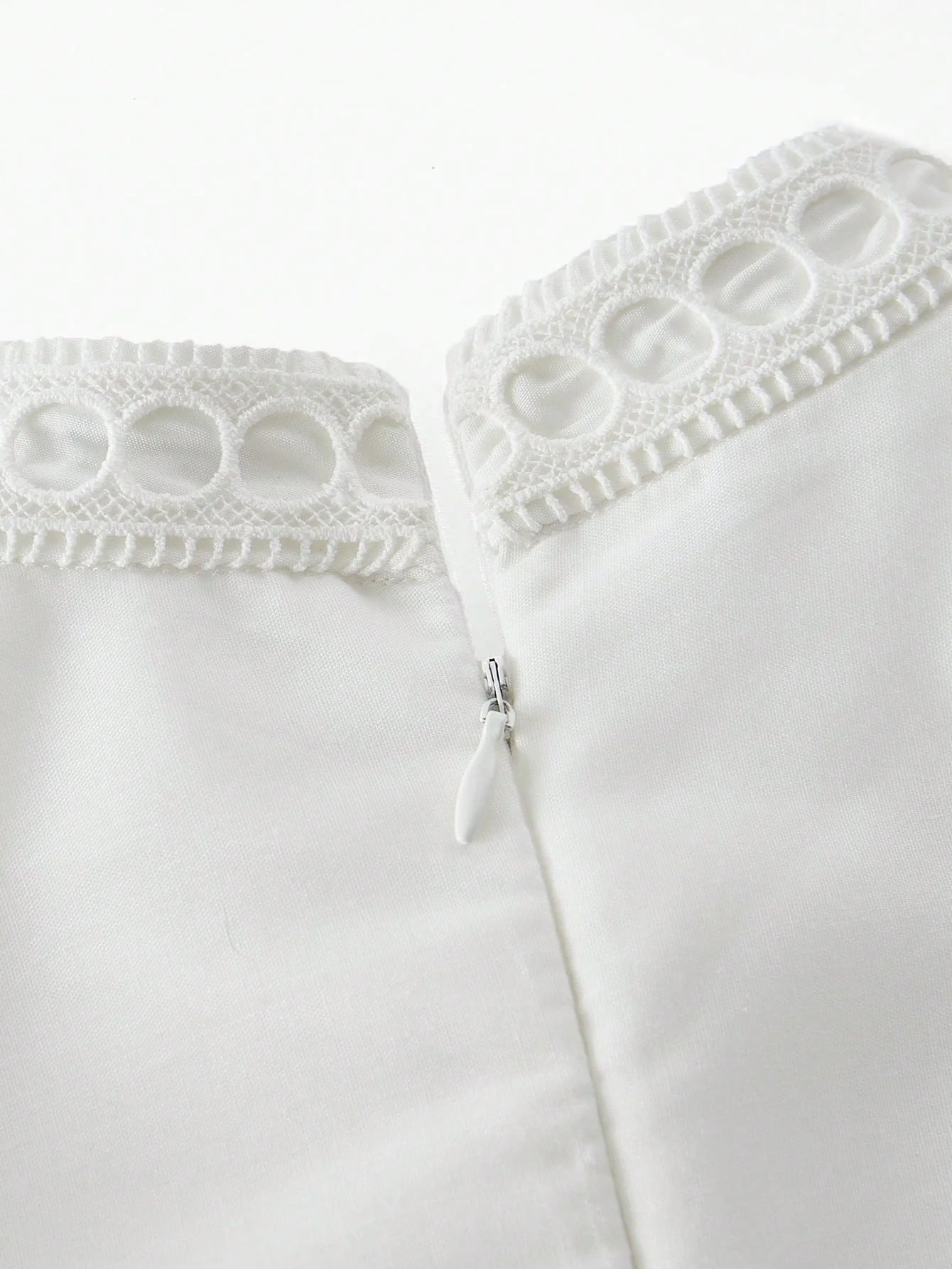 PREMIUM CONTRAST LACE ZIPPER DRESS