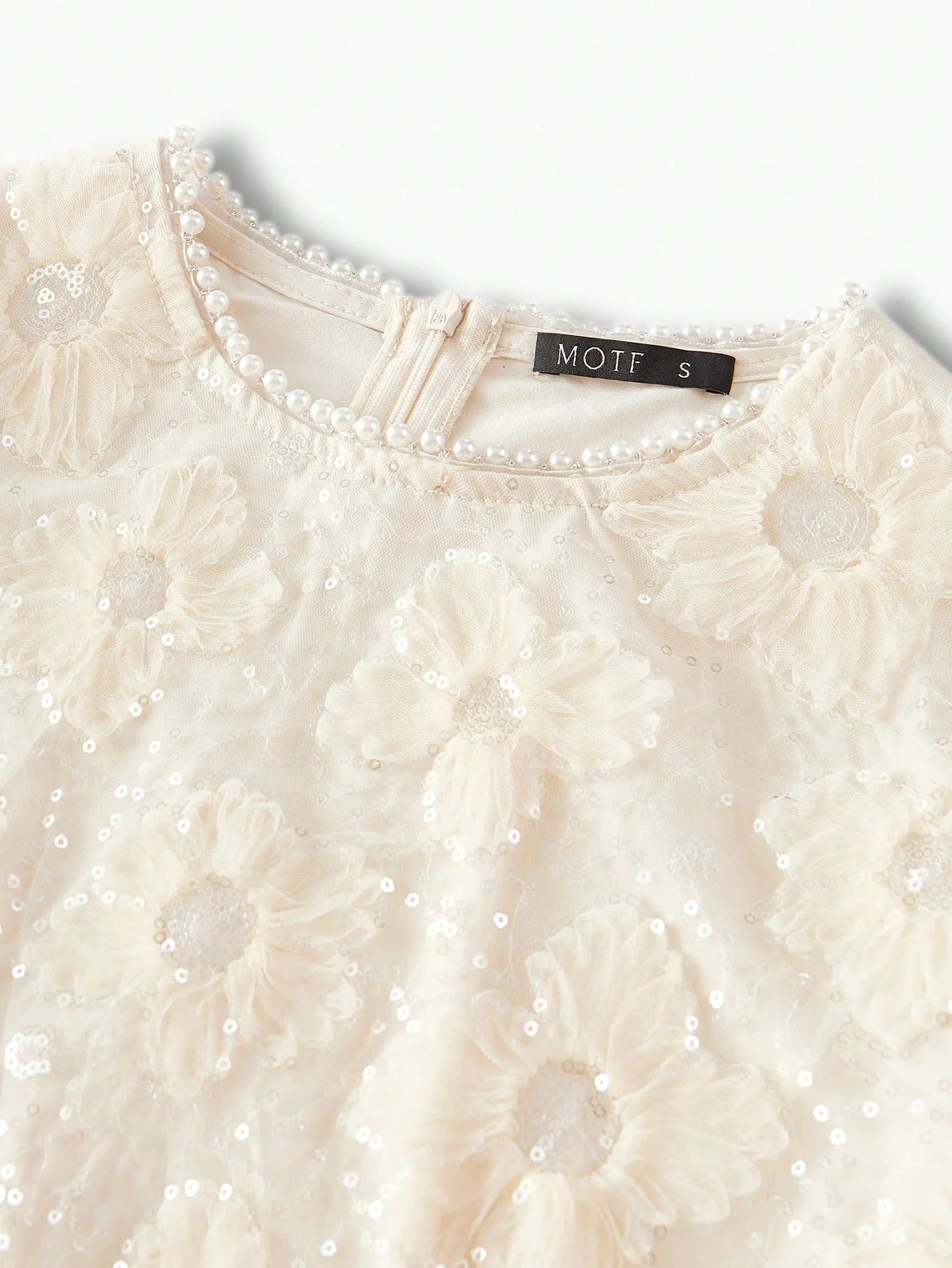 PREMIUM CONTRAST MESH PUFF SLEEVE DRESS