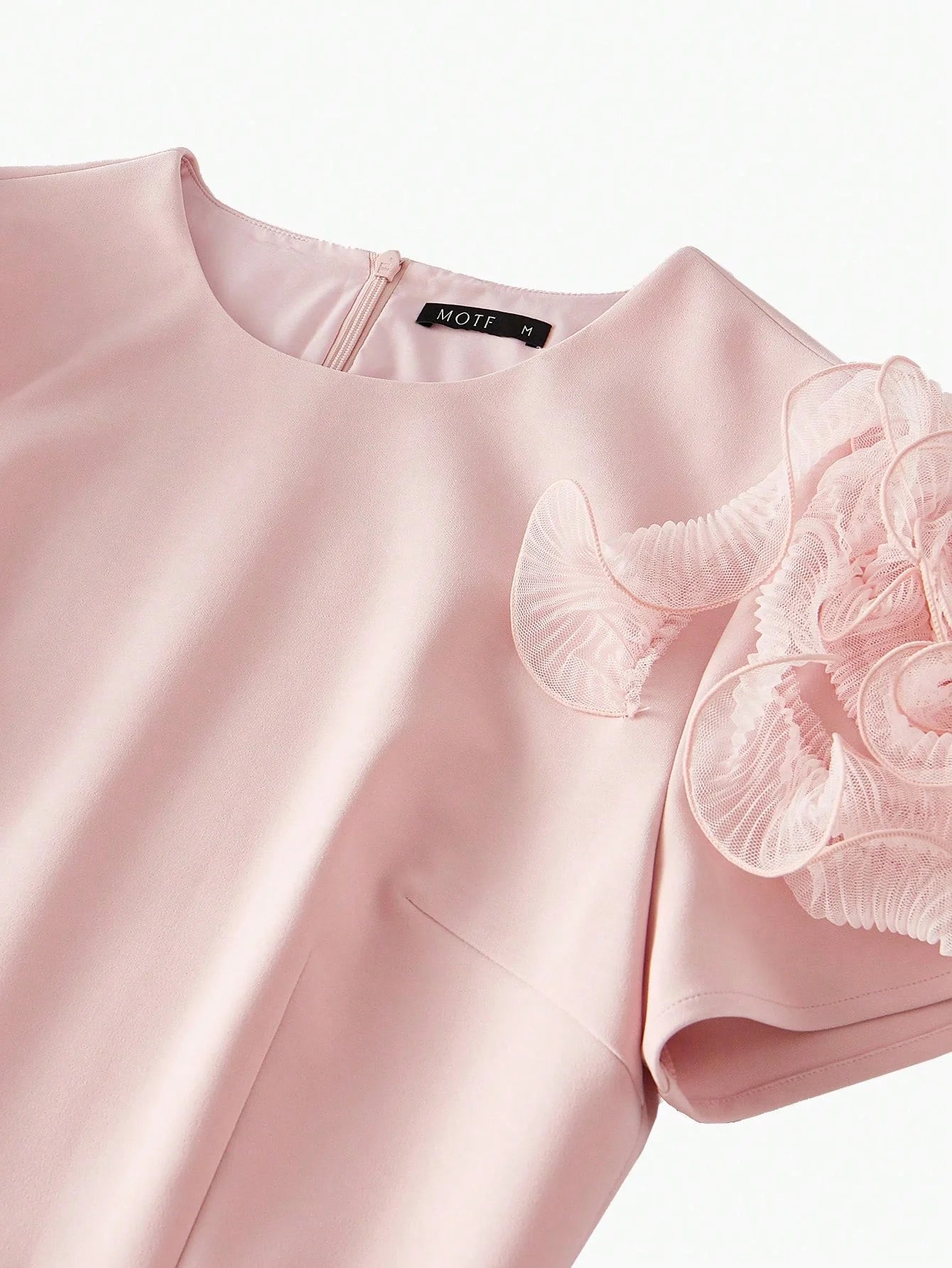 PREMIUM CONTRAST MESH RUFFLE TRIM DRESS