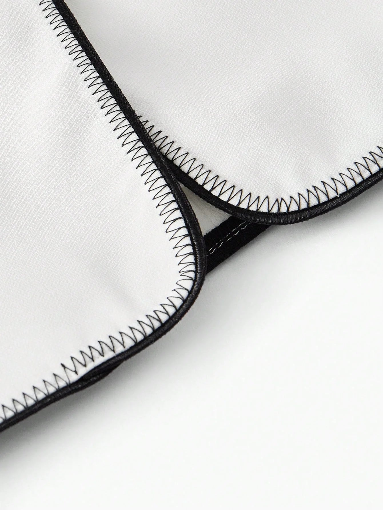 PREMIUM CONTRAST TRIM SINGLE BUTTON BLAZER