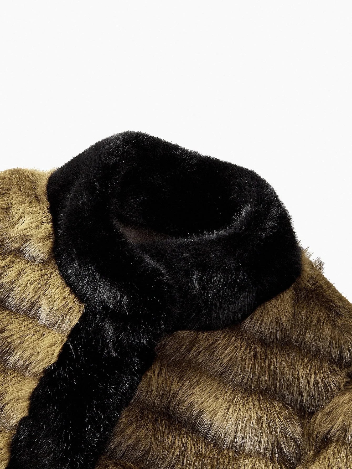 PREMIUM CONTRAST TRIM SNAP BUTTON FAUX FUR COAT