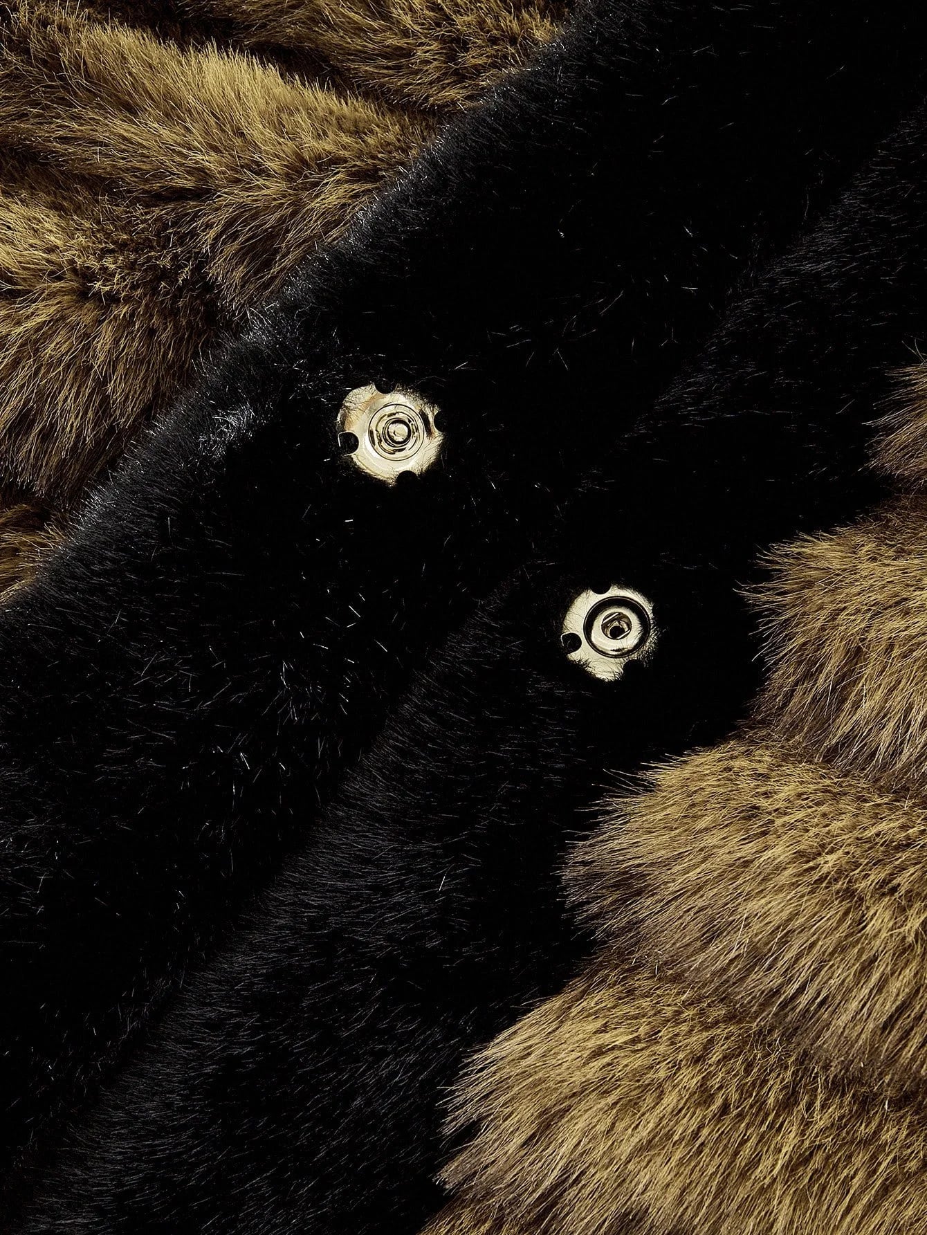 PREMIUM CONTRAST TRIM SNAP BUTTON FAUX FUR COAT