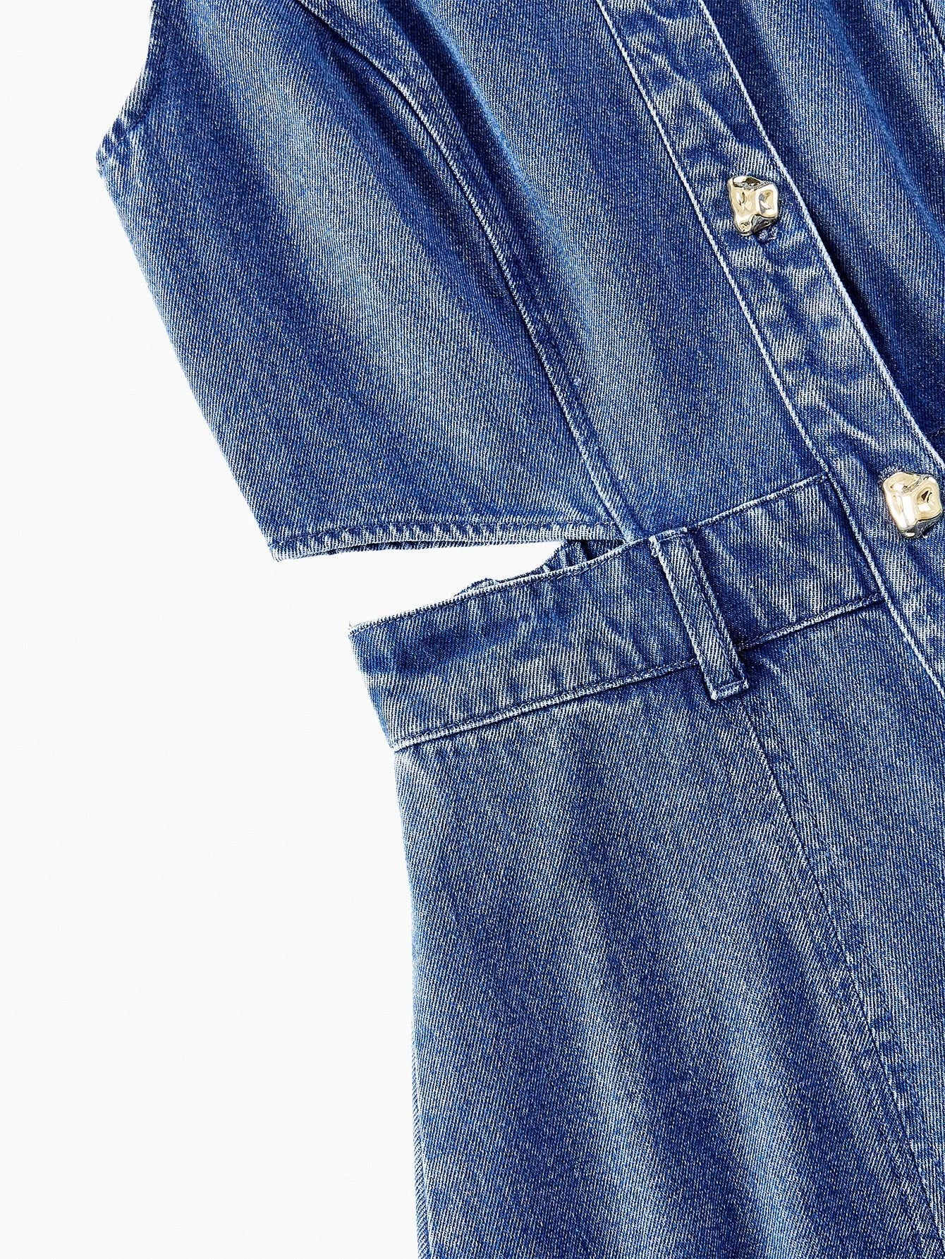 PREMIUM CUTOUT WAIST FLARE HEM SLEEVELESS DENIM DRESS