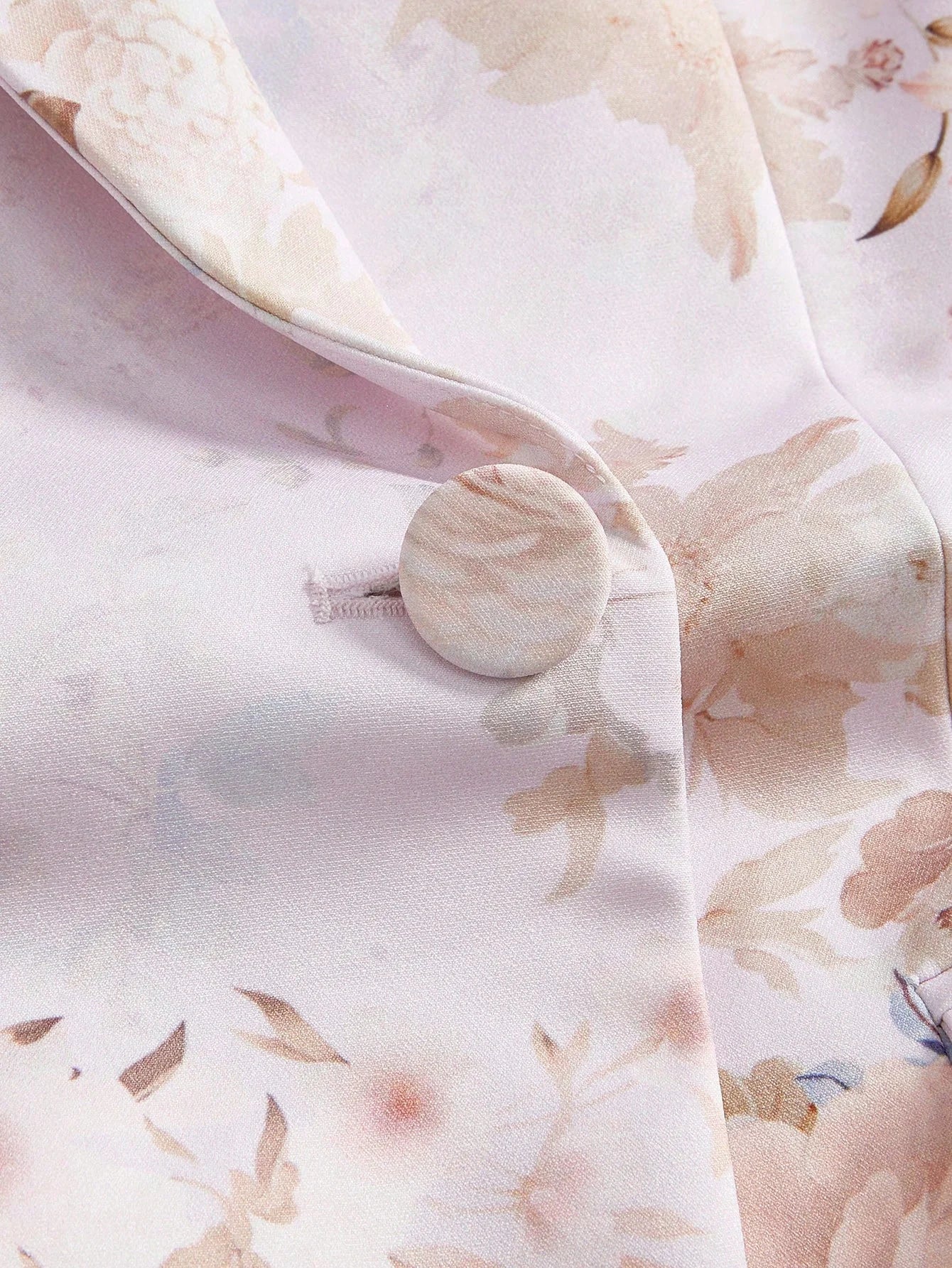 PREMIUM DOUBLE BUTTON FLOWER PATTERN BLAZER