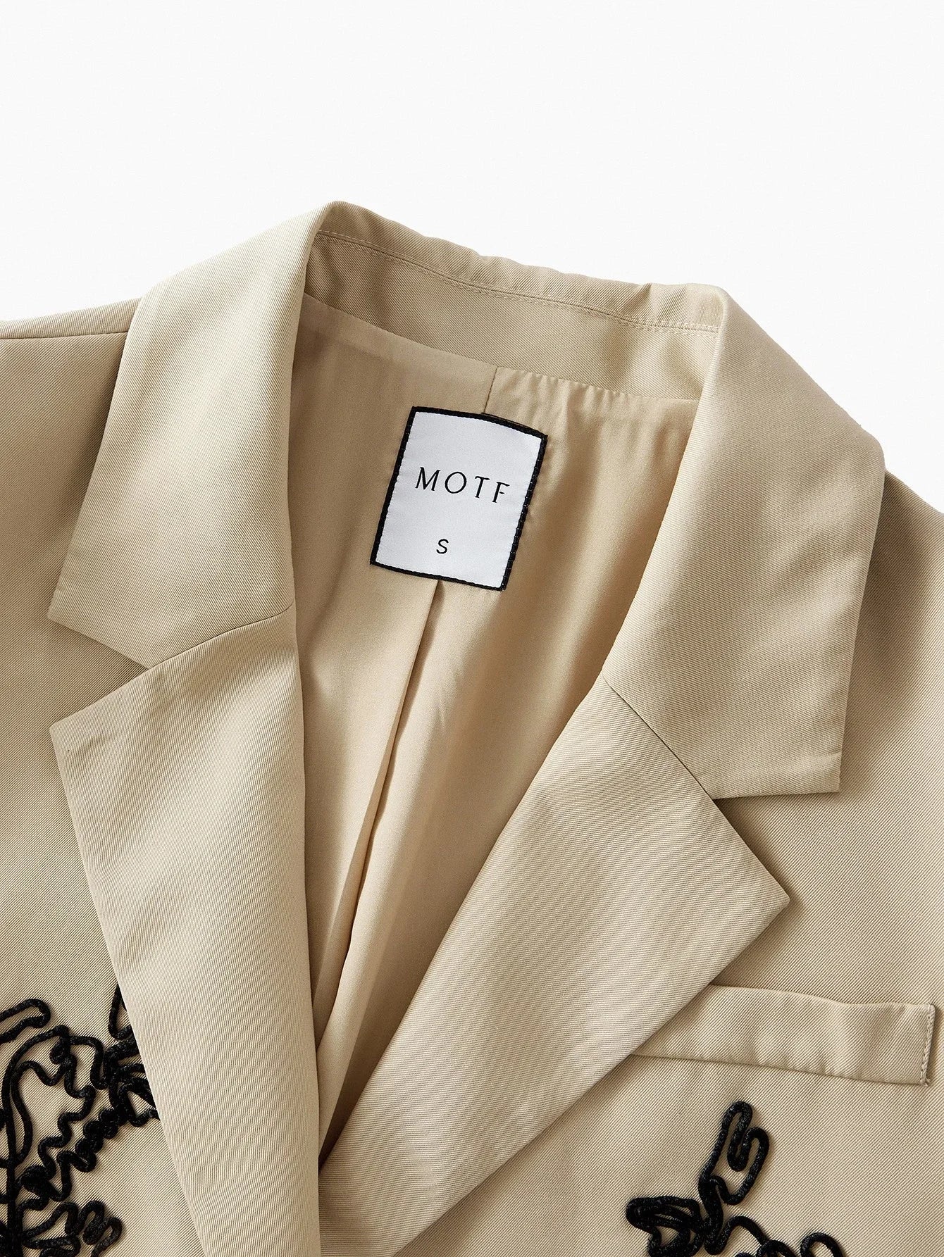 PREMIUM EMBROIDERY BUTTON UP BLAZER