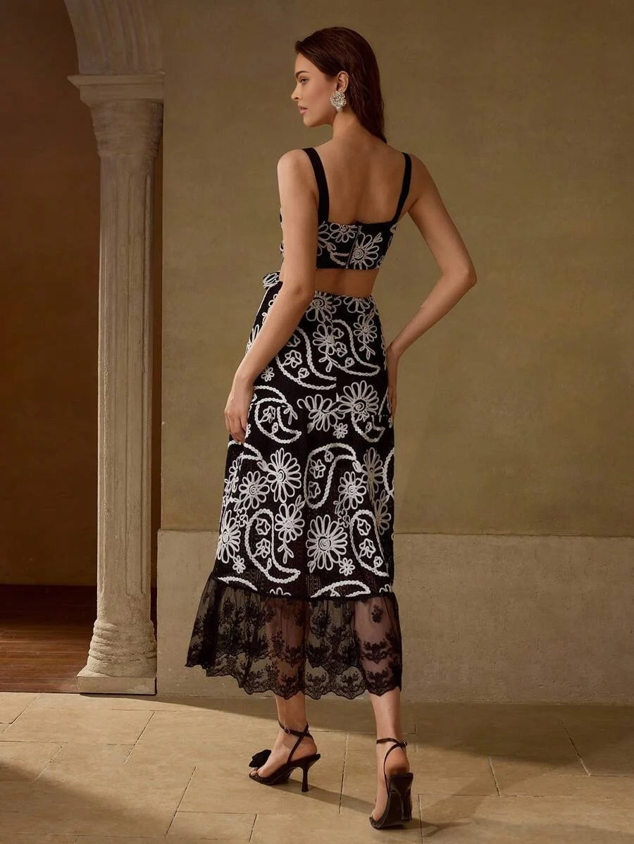 PREMIUM EMBROIDERY CONTRAST LACE DRESS