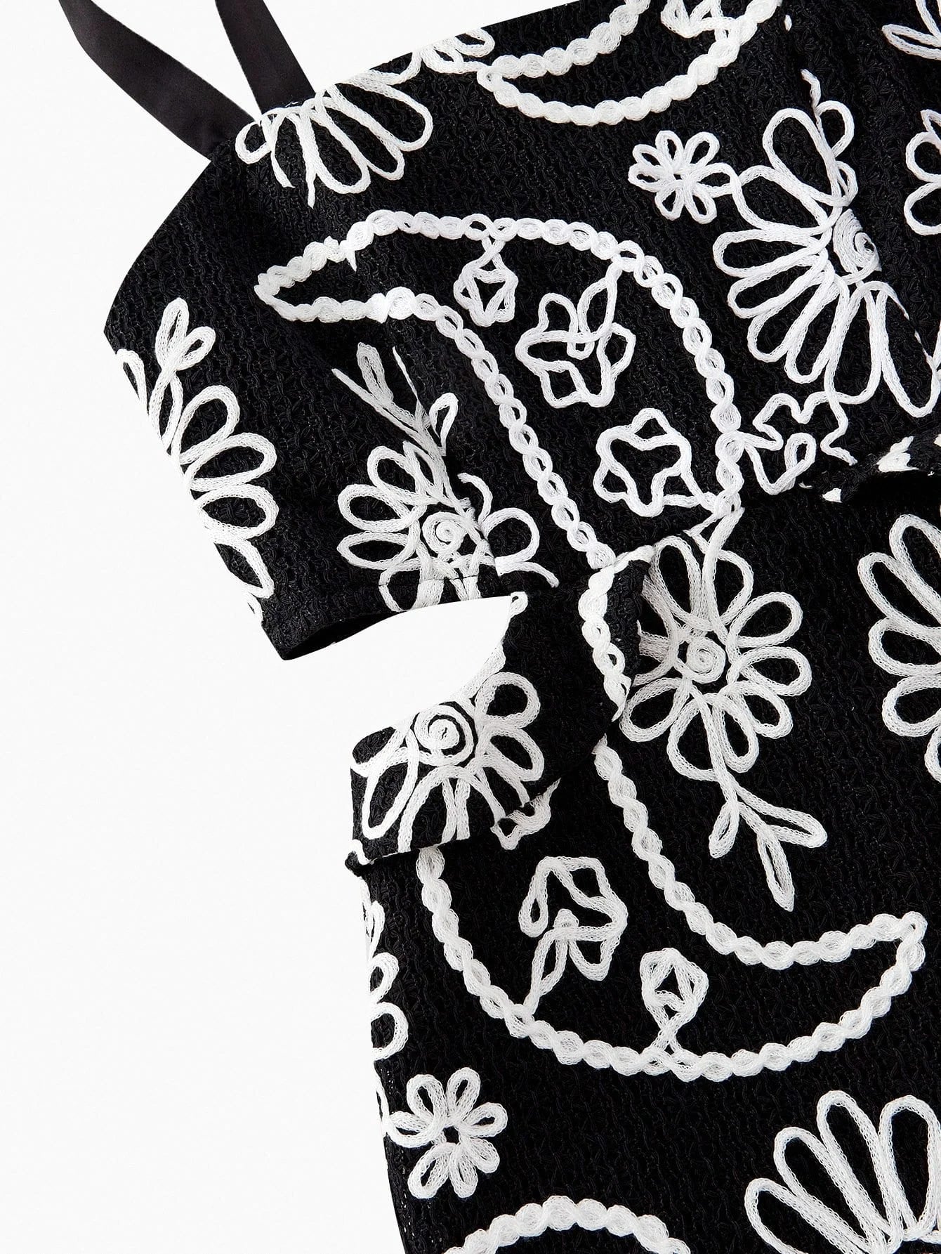 PREMIUM EMBROIDERY CONTRAST LACE DRESS
